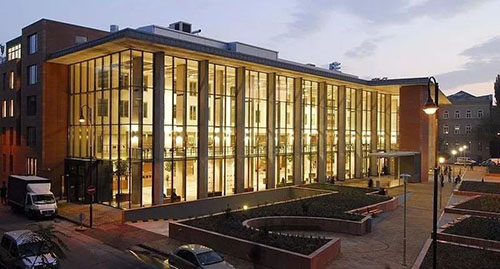 匈牙利塞梅维什大学